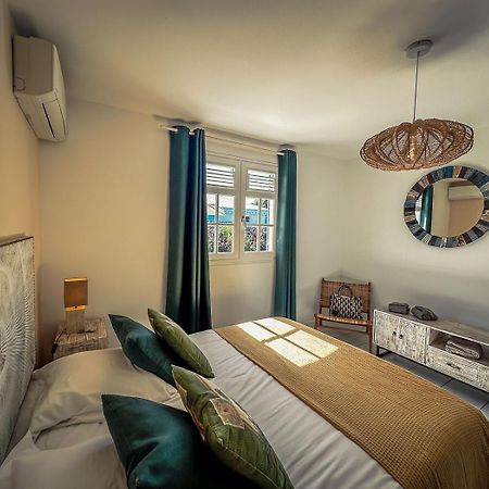 Villa Nomilou Beach Avec Acces Direct Plage Saint-Francois  Exterior photo